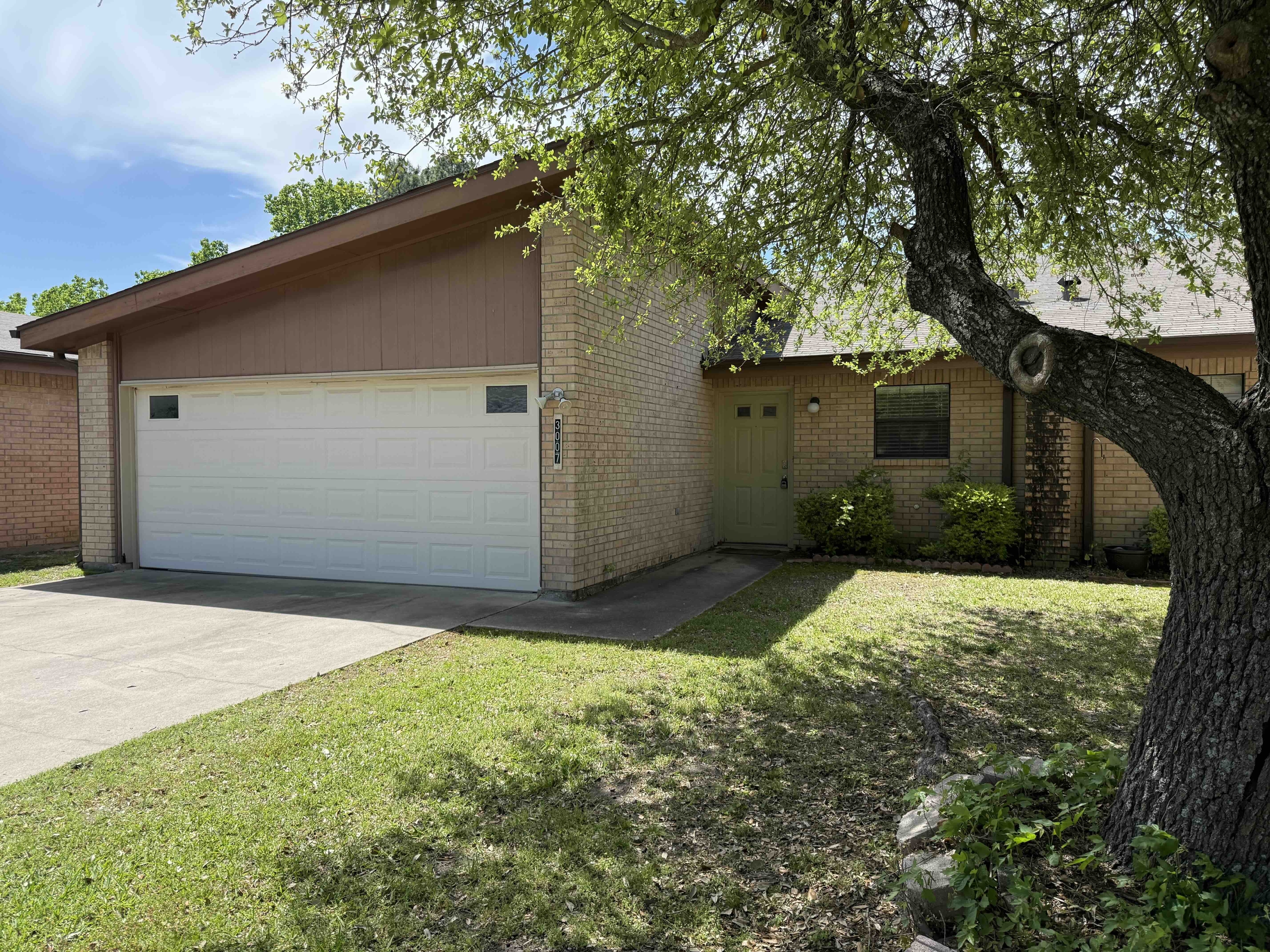 3007 Charlinda Drive