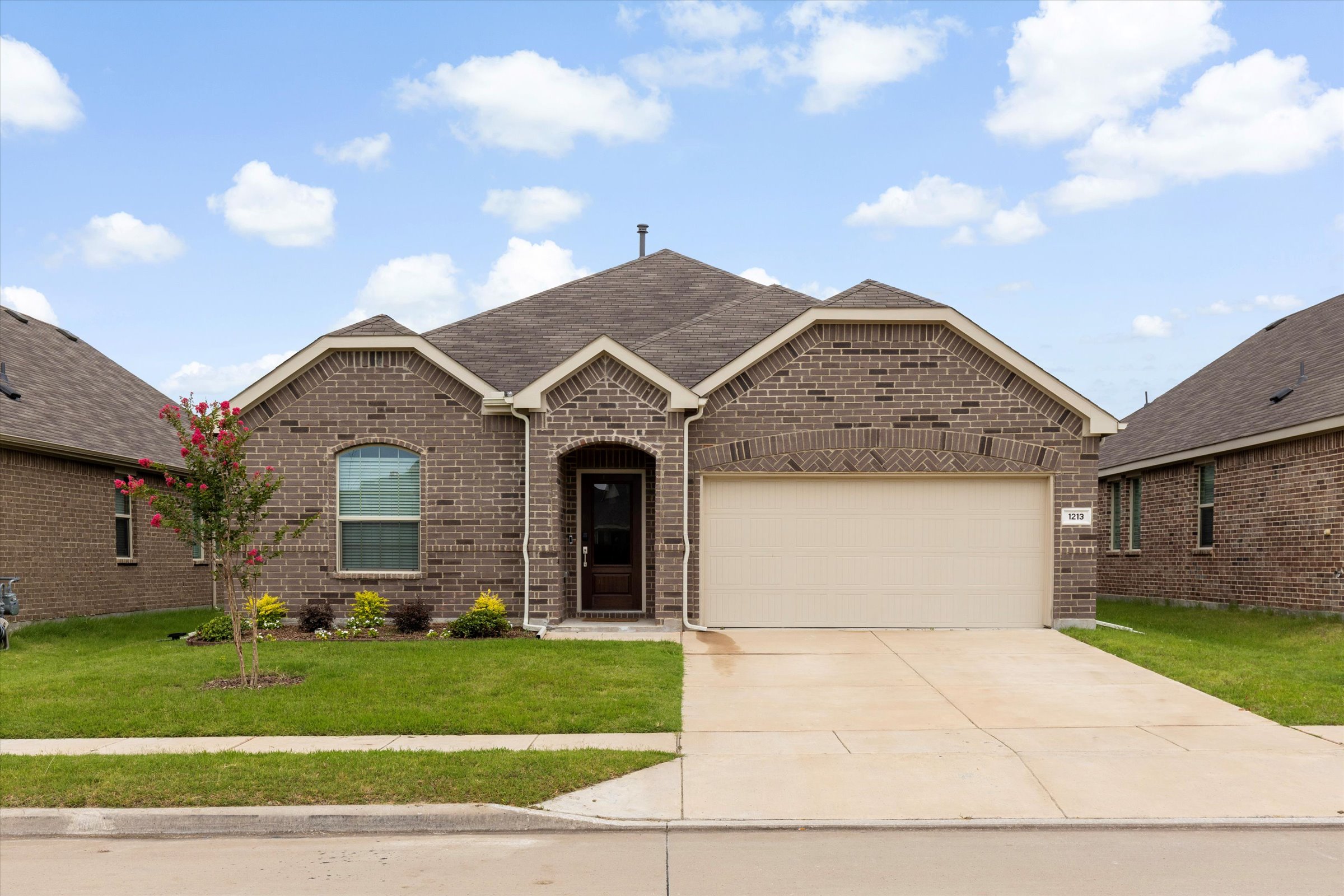 1213 Acacia Drive